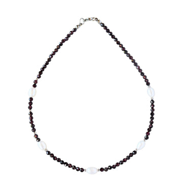 Garnet choker