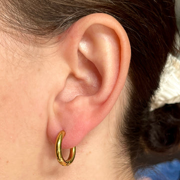 Thin hoops size M