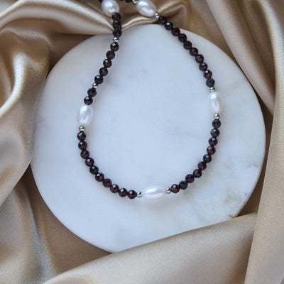 Garnet choker