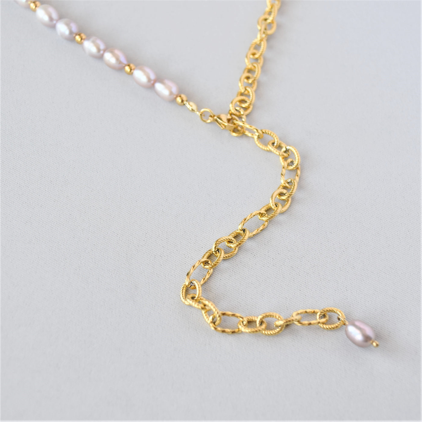 Half chain half pearls necklace