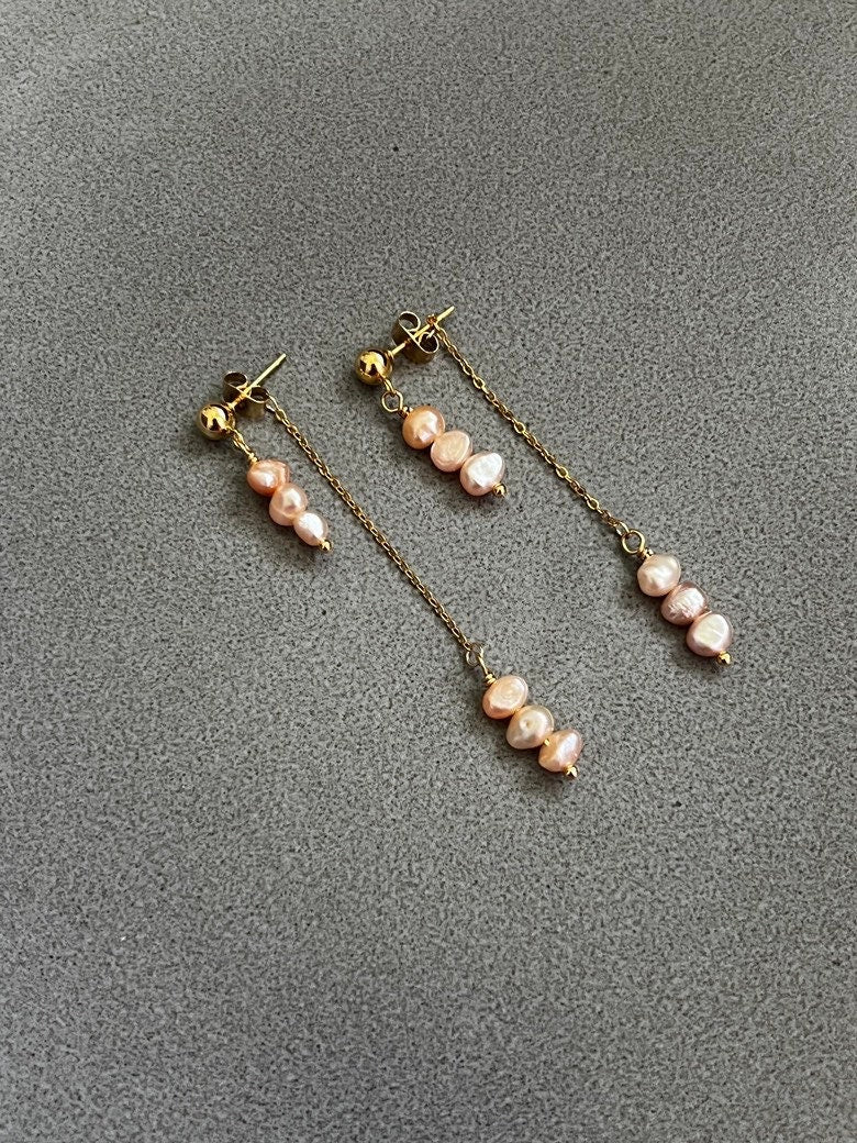 Threader pink pearls earrings